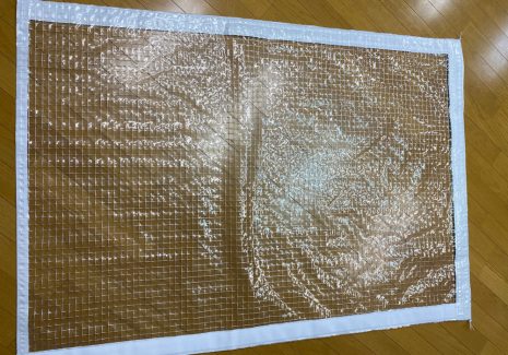 ユニットフレーム風よけのためのビニールシート加工品